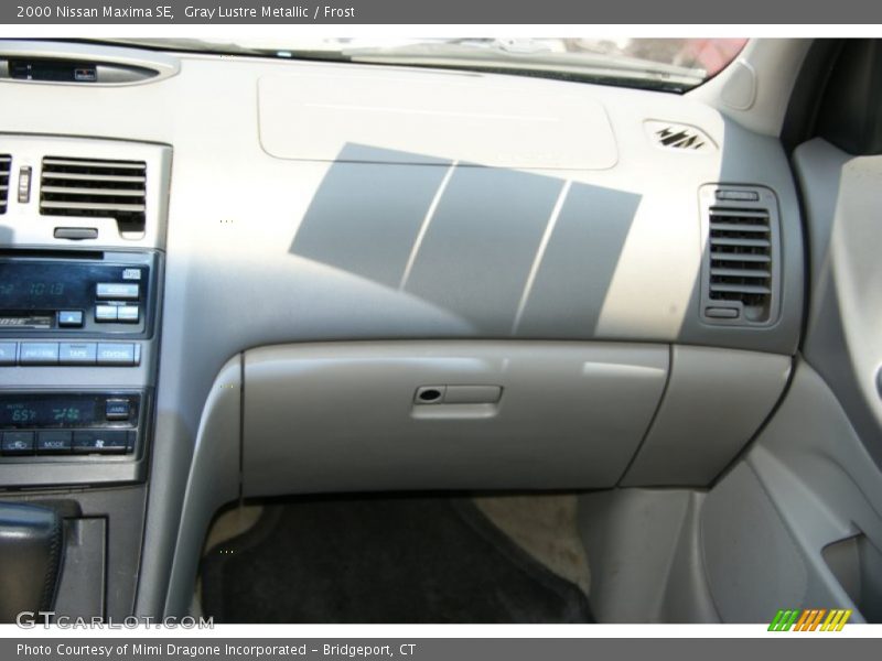 Gray Lustre Metallic / Frost 2000 Nissan Maxima SE