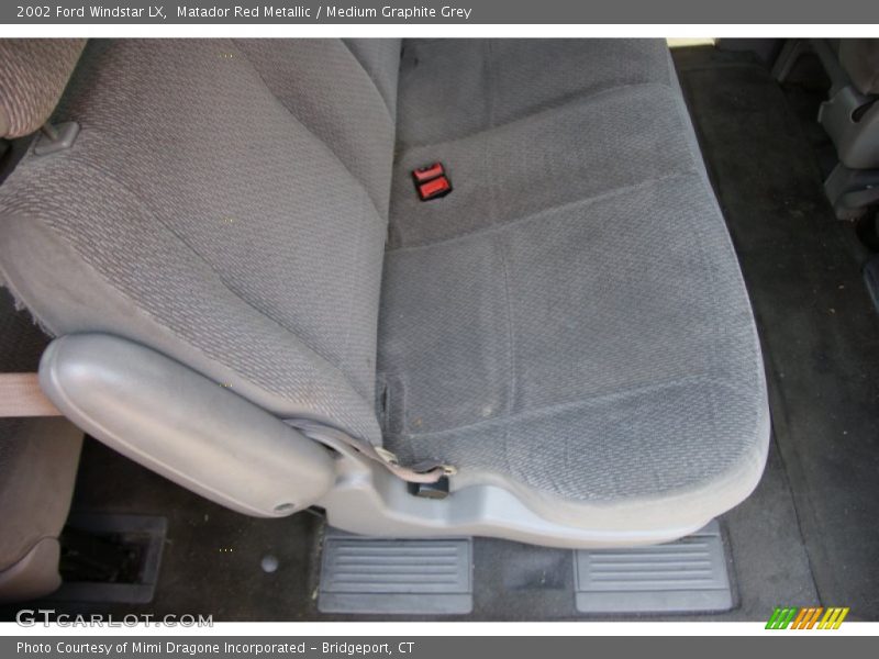 Matador Red Metallic / Medium Graphite Grey 2002 Ford Windstar LX