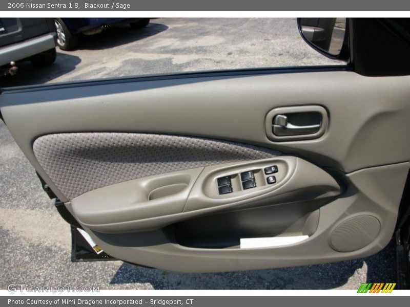 Blackout / Sage 2006 Nissan Sentra 1.8