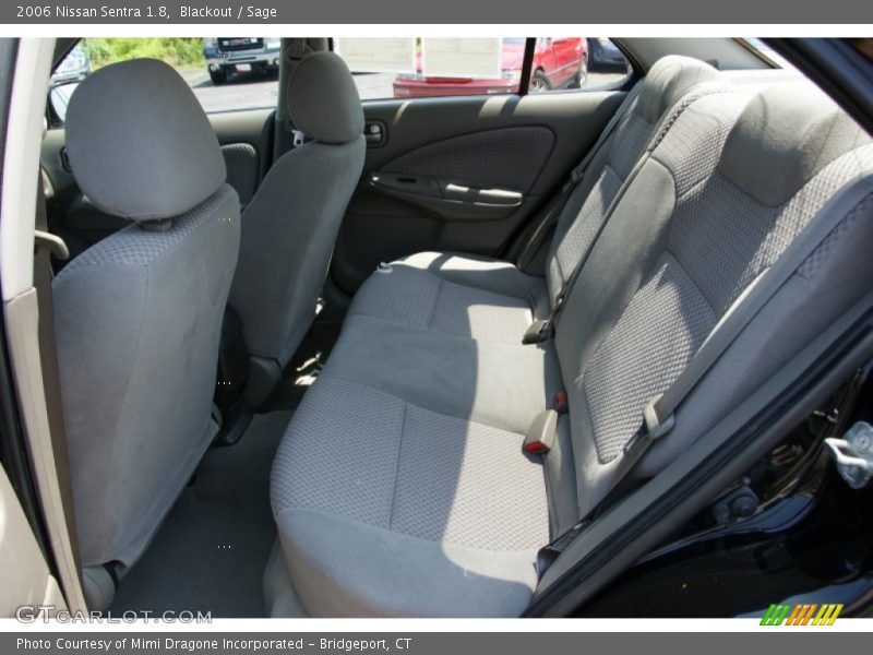 Blackout / Sage 2006 Nissan Sentra 1.8