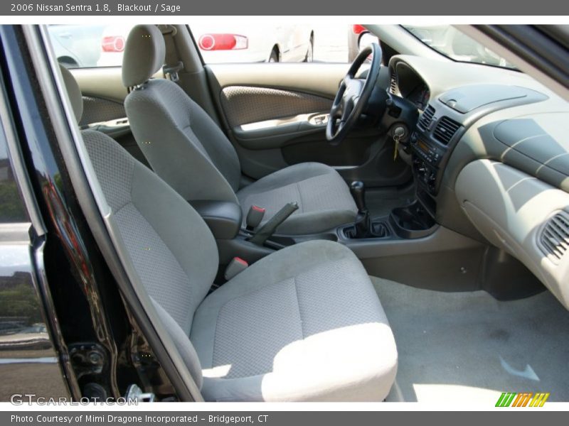 Blackout / Sage 2006 Nissan Sentra 1.8