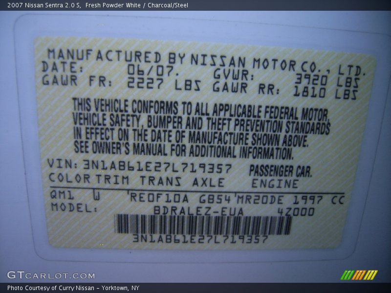 Fresh Powder White / Charcoal/Steel 2007 Nissan Sentra 2.0 S