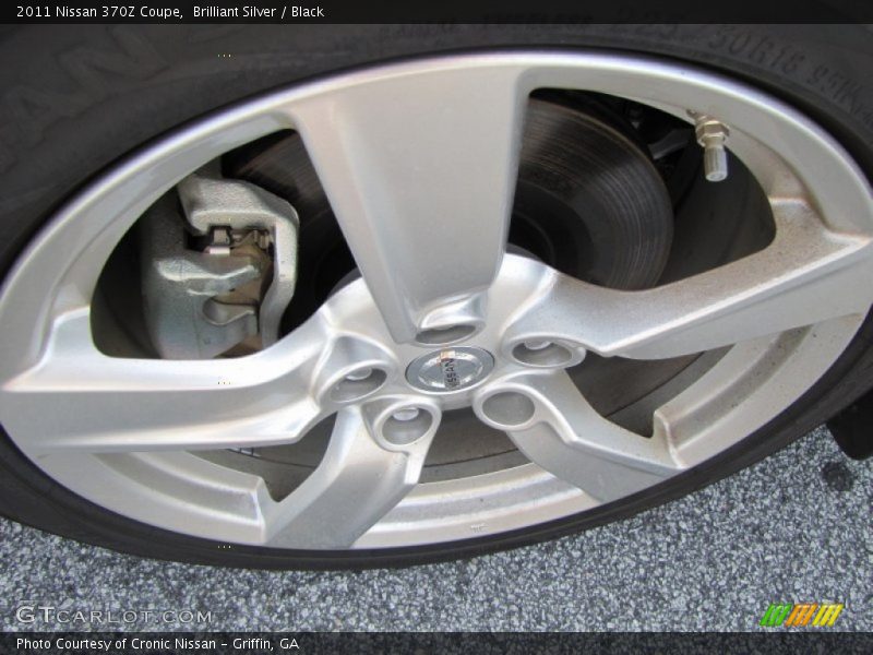 Brilliant Silver / Black 2011 Nissan 370Z Coupe