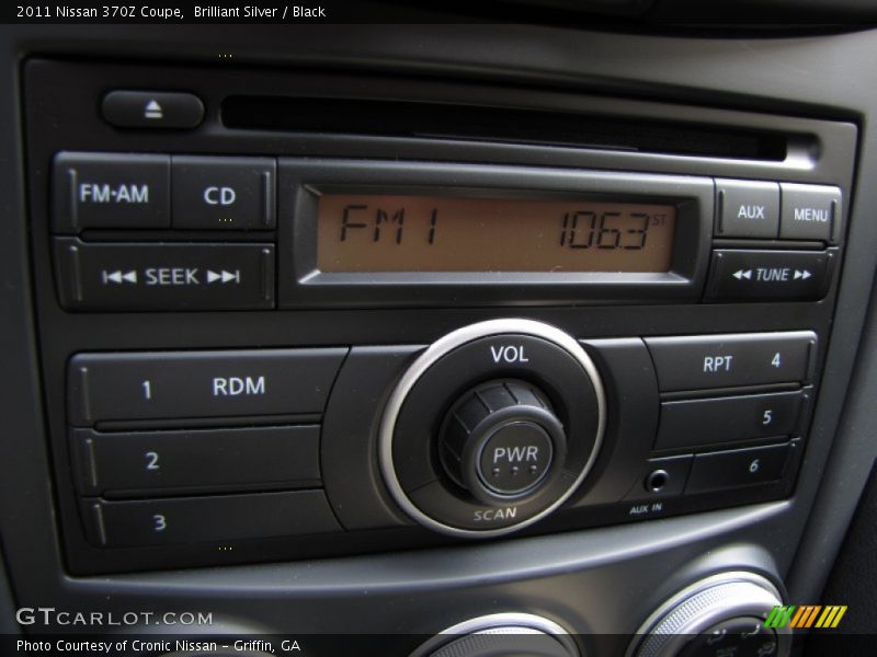 Brilliant Silver / Black 2011 Nissan 370Z Coupe