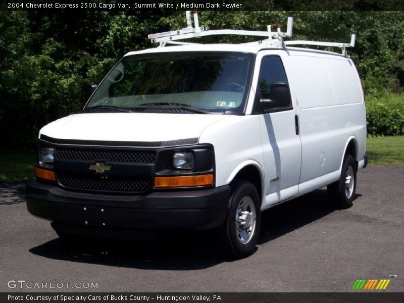 Summit White / Medium Dark Pewter 2004 Chevrolet Express 2500 Cargo Van