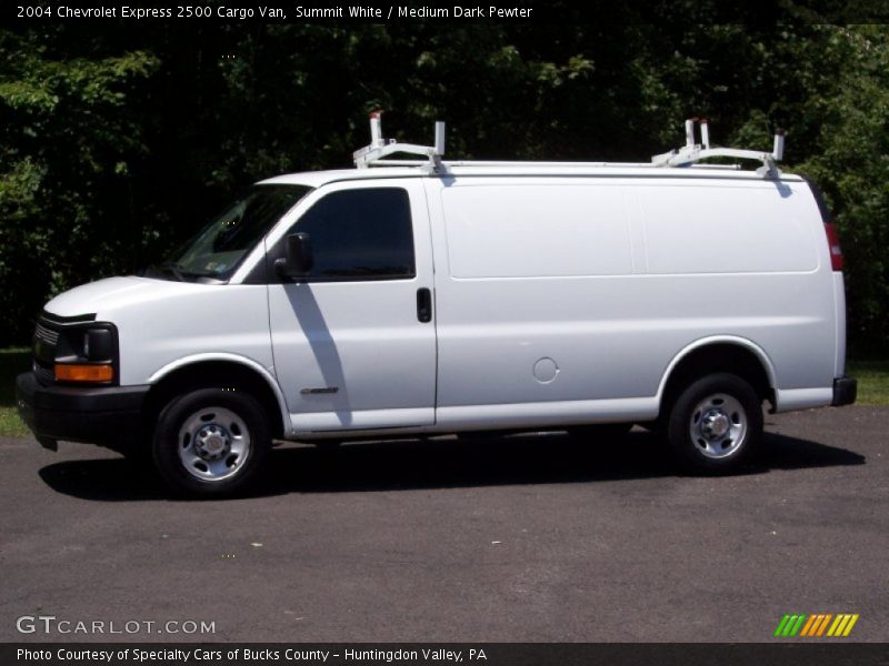 Summit White / Medium Dark Pewter 2004 Chevrolet Express 2500 Cargo Van