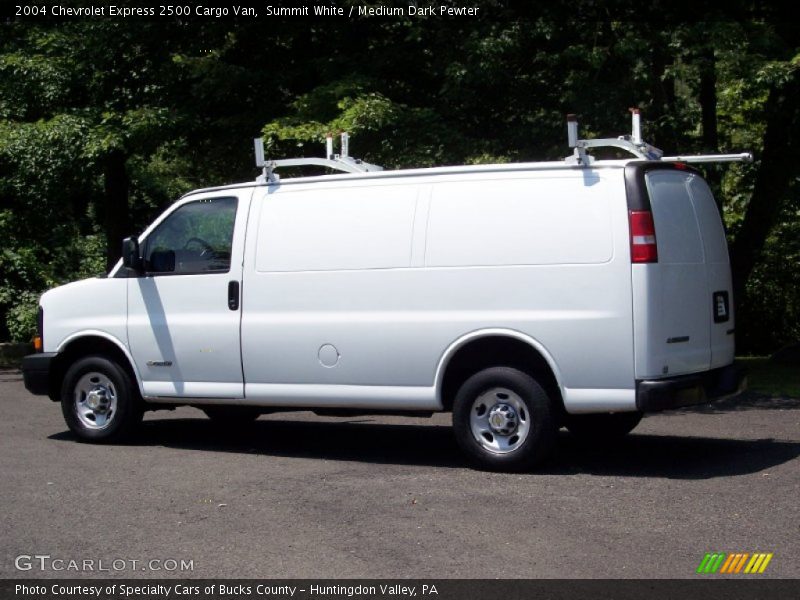 Summit White / Medium Dark Pewter 2004 Chevrolet Express 2500 Cargo Van