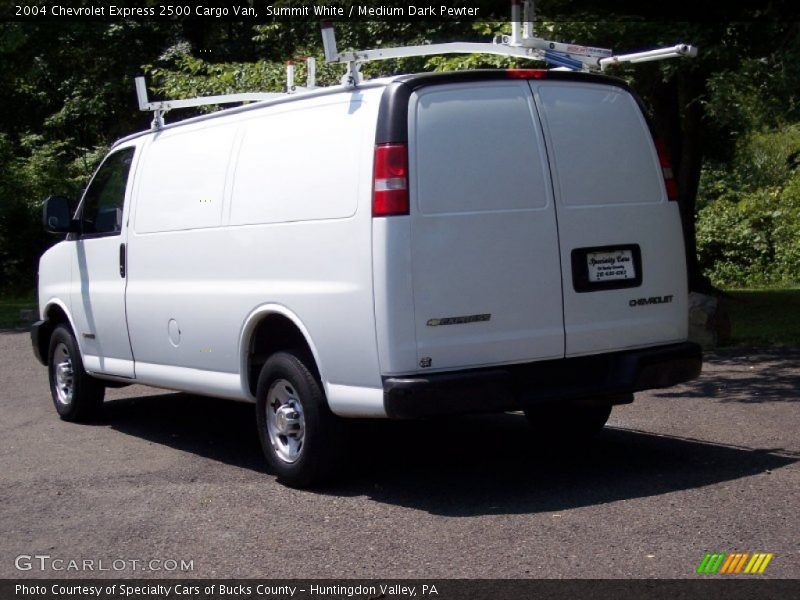 Summit White / Medium Dark Pewter 2004 Chevrolet Express 2500 Cargo Van