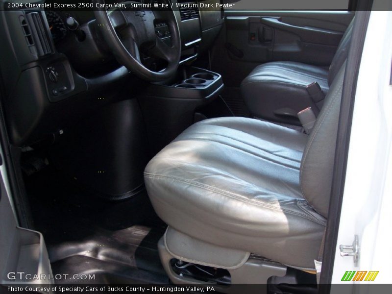 Summit White / Medium Dark Pewter 2004 Chevrolet Express 2500 Cargo Van