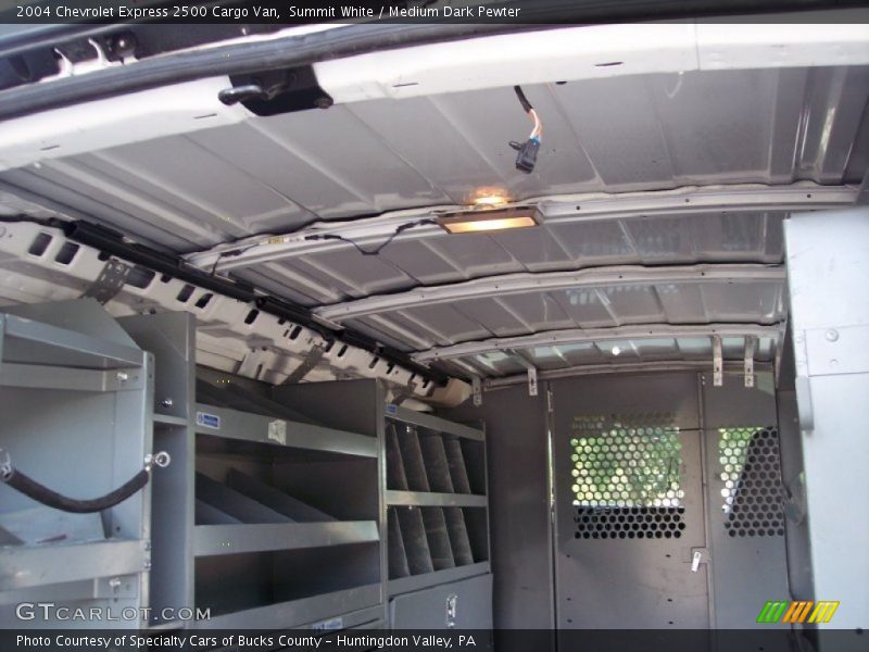 Summit White / Medium Dark Pewter 2004 Chevrolet Express 2500 Cargo Van
