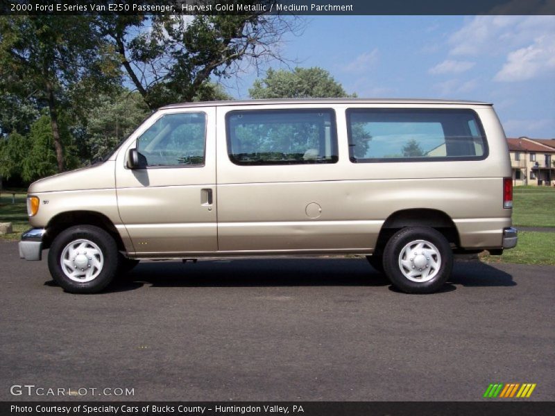 Harvest Gold Metallic / Medium Parchment 2000 Ford E Series Van E250 Passenger