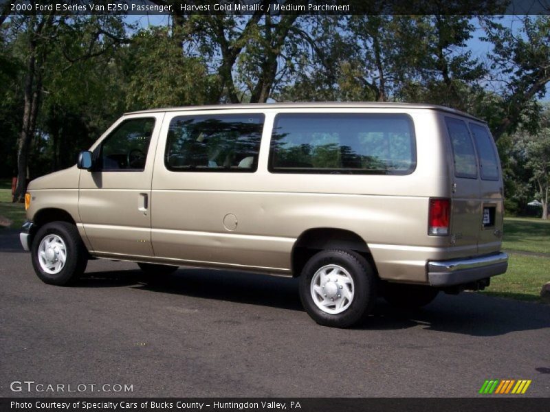 Harvest Gold Metallic / Medium Parchment 2000 Ford E Series Van E250 Passenger