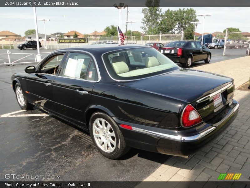 Ebony Black / Sand 2004 Jaguar XJ XJ8