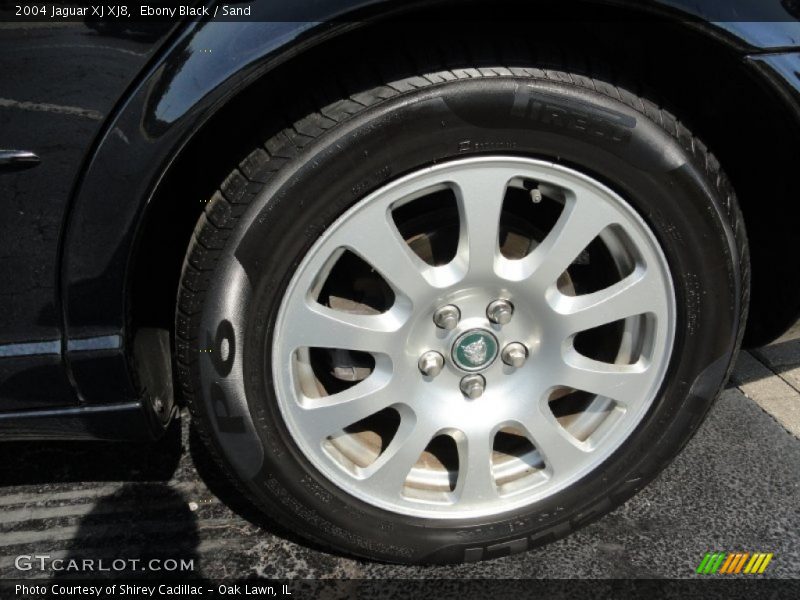 Ebony Black / Sand 2004 Jaguar XJ XJ8