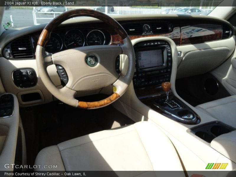 Ebony Black / Sand 2004 Jaguar XJ XJ8