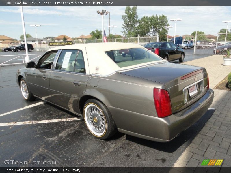 Bronzemist Metallic / Neutral Shale 2002 Cadillac DeVille Sedan