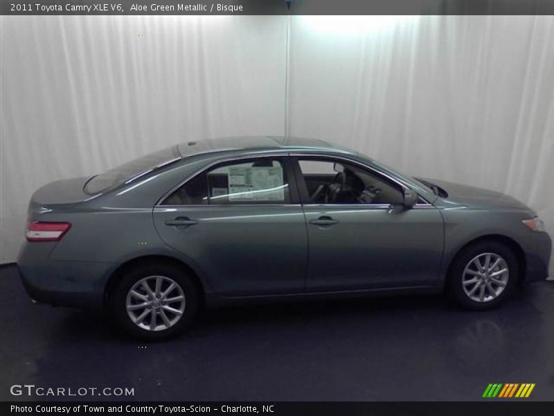 Aloe Green Metallic / Bisque 2011 Toyota Camry XLE V6