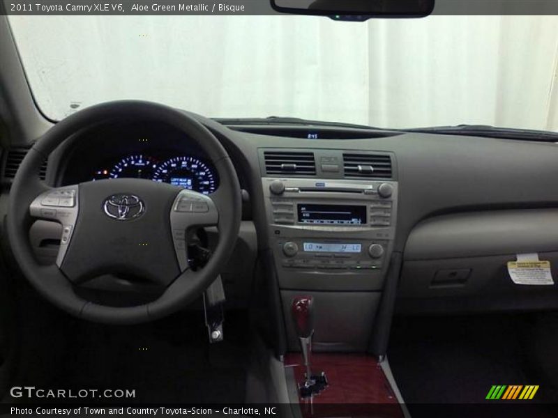 Aloe Green Metallic / Bisque 2011 Toyota Camry XLE V6