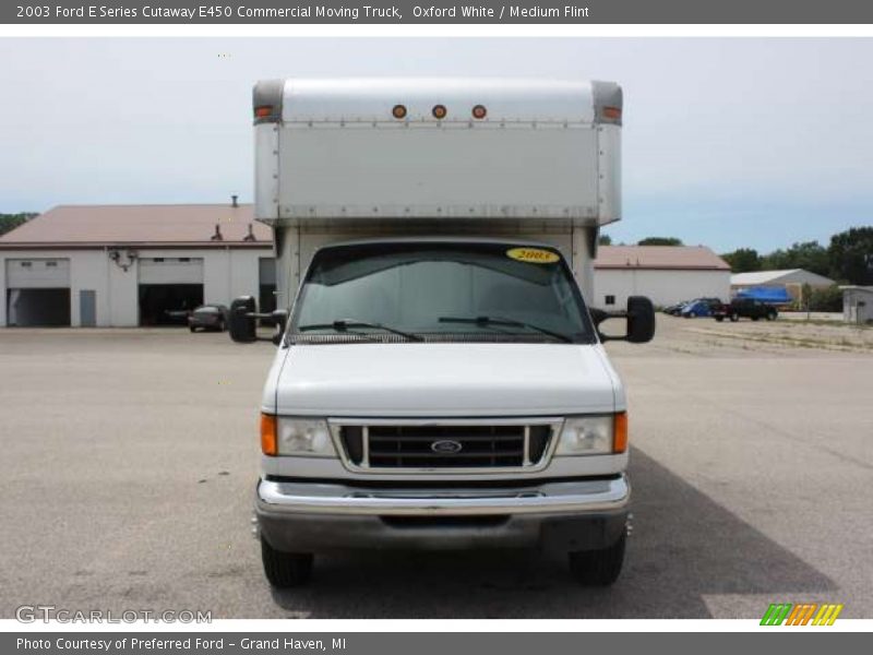 Oxford White / Medium Flint 2003 Ford E Series Cutaway E450 Commercial Moving Truck