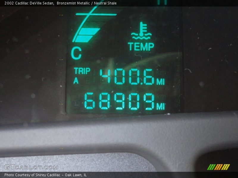 Bronzemist Metallic / Neutral Shale 2002 Cadillac DeVille Sedan