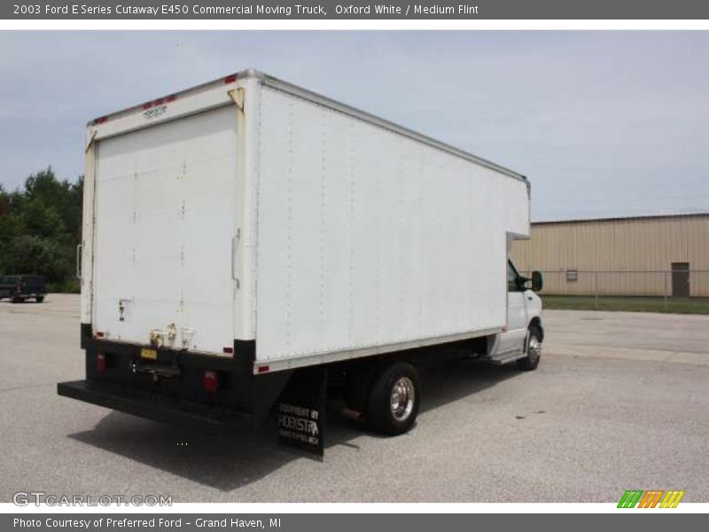  2003 E Series Cutaway E450 Commercial Moving Truck Oxford White