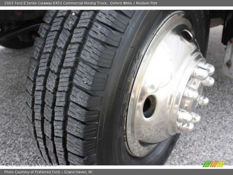  2003 E Series Cutaway E450 Commercial Moving Truck Wheel