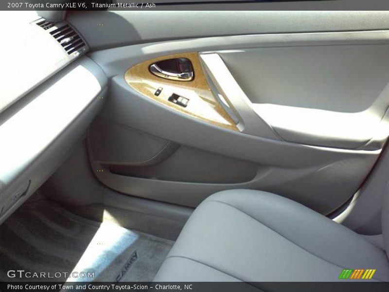 Titanium Metallic / Ash 2007 Toyota Camry XLE V6