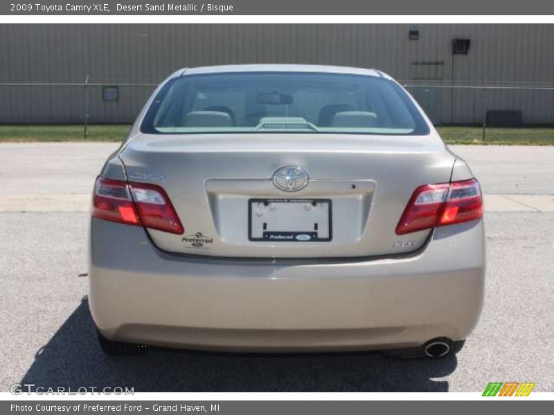 Desert Sand Metallic / Bisque 2009 Toyota Camry XLE