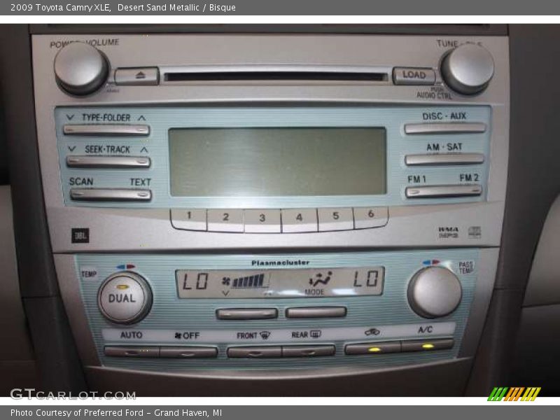 Desert Sand Metallic / Bisque 2009 Toyota Camry XLE