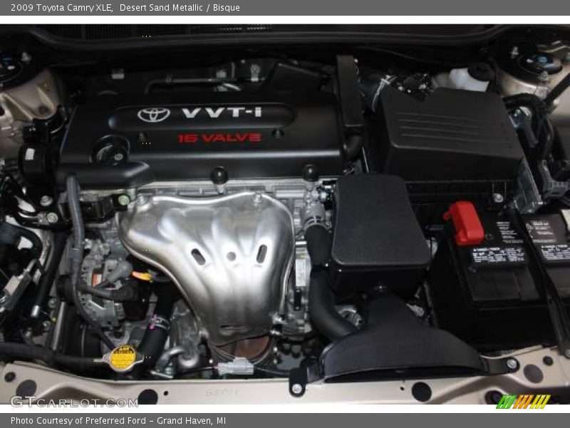 Desert Sand Metallic / Bisque 2009 Toyota Camry XLE