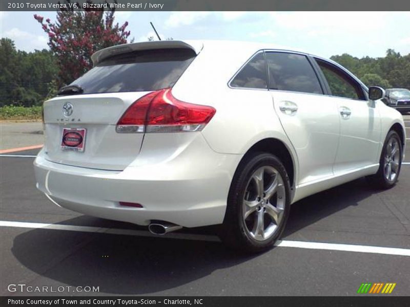 Blizzard White Pearl / Ivory 2010 Toyota Venza V6
