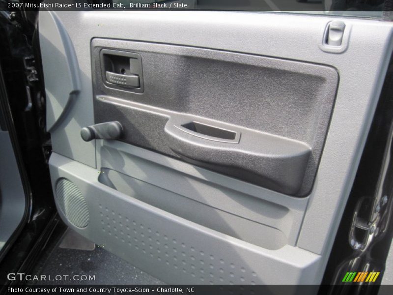 Brilliant Black / Slate 2007 Mitsubishi Raider LS Extended Cab