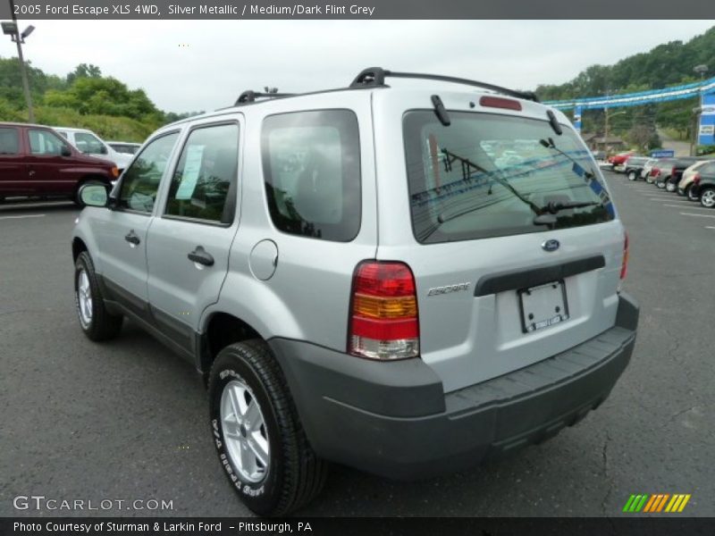Silver Metallic / Medium/Dark Flint Grey 2005 Ford Escape XLS 4WD