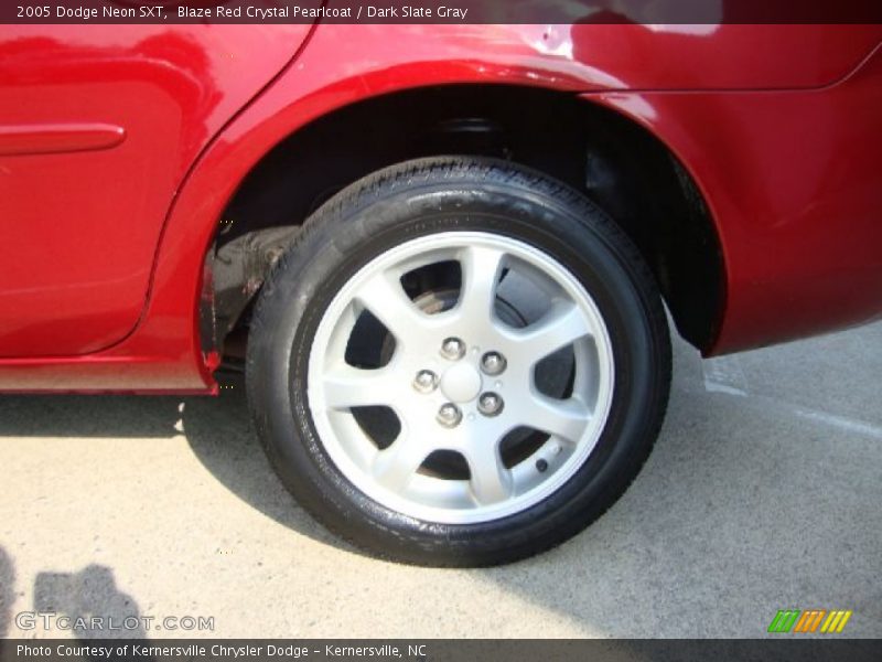 Blaze Red Crystal Pearlcoat / Dark Slate Gray 2005 Dodge Neon SXT