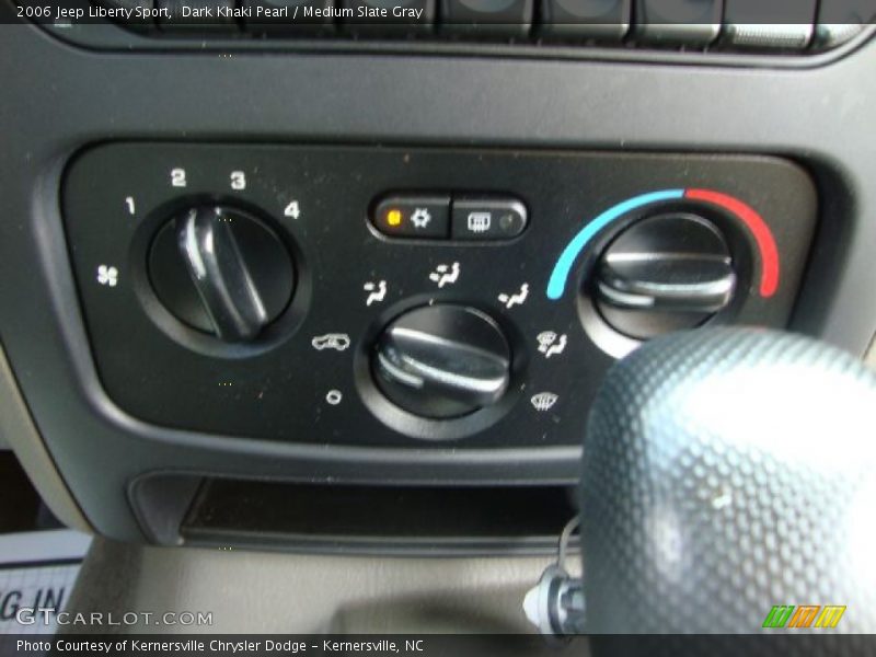 Dark Khaki Pearl / Medium Slate Gray 2006 Jeep Liberty Sport