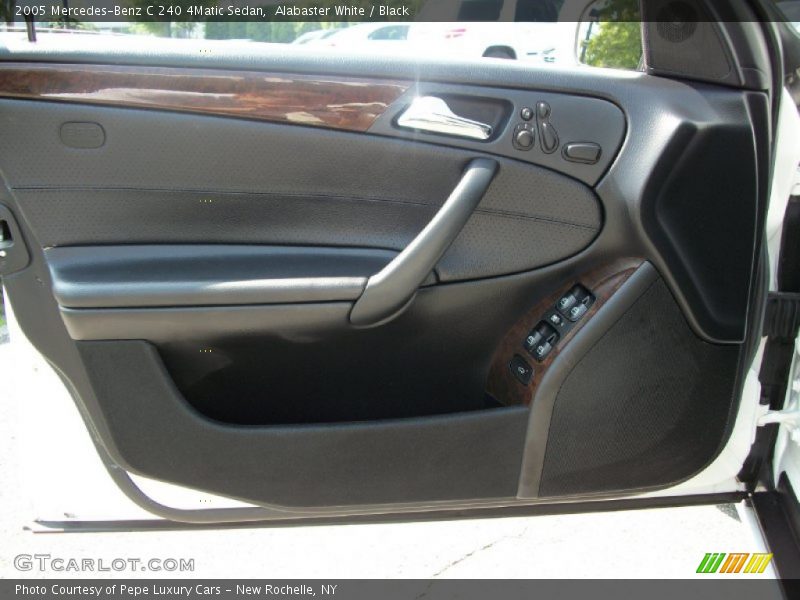 Alabaster White / Black 2005 Mercedes-Benz C 240 4Matic Sedan