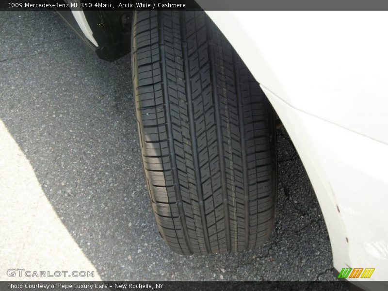 Arctic White / Cashmere 2009 Mercedes-Benz ML 350 4Matic