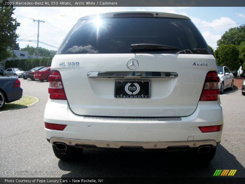 Arctic White / Cashmere 2009 Mercedes-Benz ML 350 4Matic