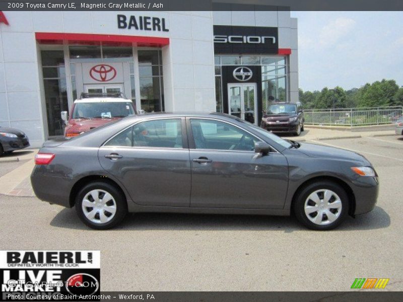 Magnetic Gray Metallic / Ash 2009 Toyota Camry LE