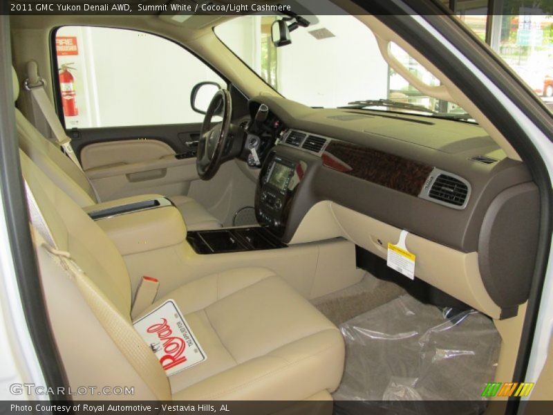 Summit White / Cocoa/Light Cashmere 2011 GMC Yukon Denali AWD