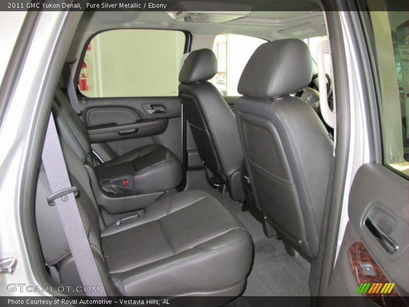  2011 Yukon Denali Ebony Interior