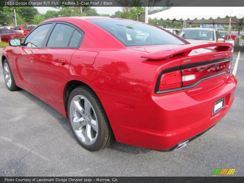 Redline 3-Coat Pearl / Black 2011 Dodge Charger R/T Plus