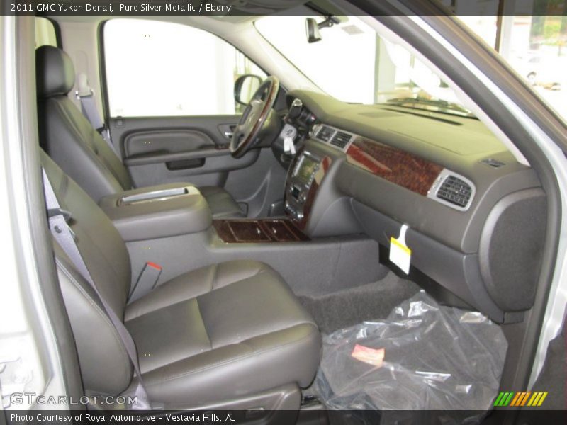  2011 Yukon Denali Ebony Interior