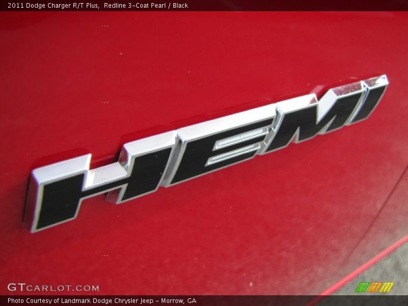 Redline 3-Coat Pearl / Black 2011 Dodge Charger R/T Plus
