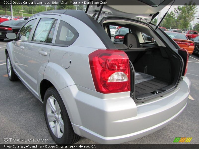 Bright Silver Metallic / Dark Slate Gray 2011 Dodge Caliber Mainstreet