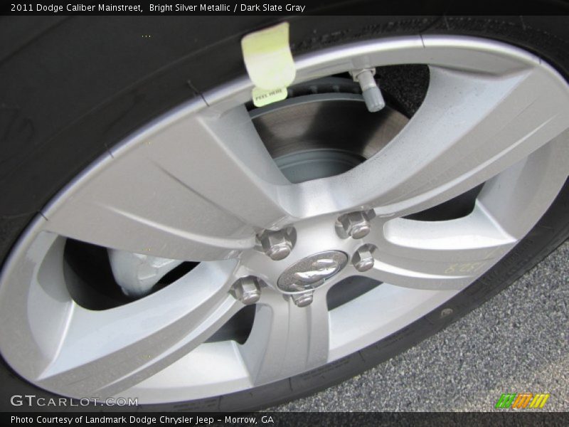 Bright Silver Metallic / Dark Slate Gray 2011 Dodge Caliber Mainstreet
