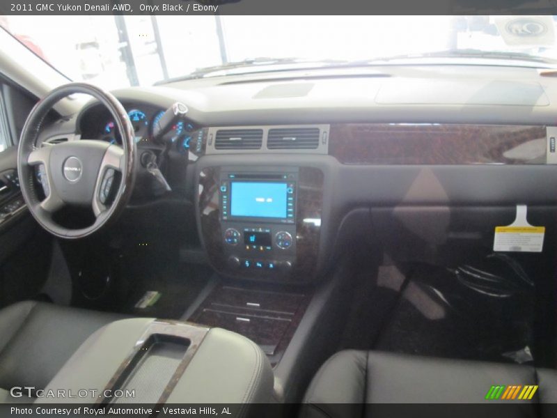 Onyx Black / Ebony 2011 GMC Yukon Denali AWD