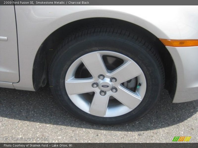 Smokestone Metallic / Charcoal Black 2009 Ford Fusion SE