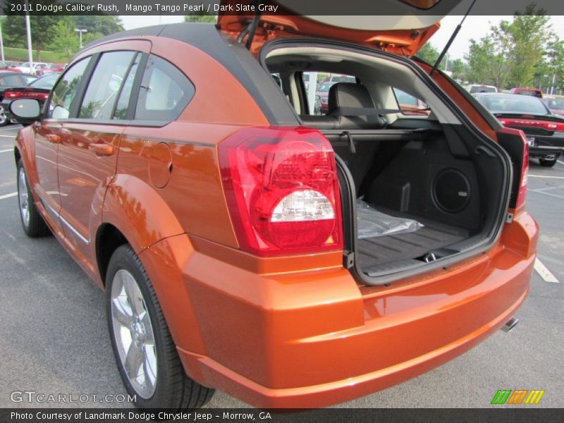 2011 Caliber Rush Trunk