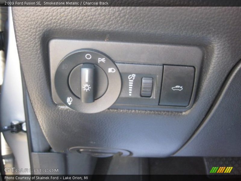 Smokestone Metallic / Charcoal Black 2009 Ford Fusion SE